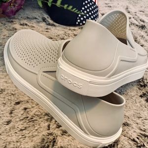 CROCS • WOMENS Light Gray Slip-on Deck Shoes